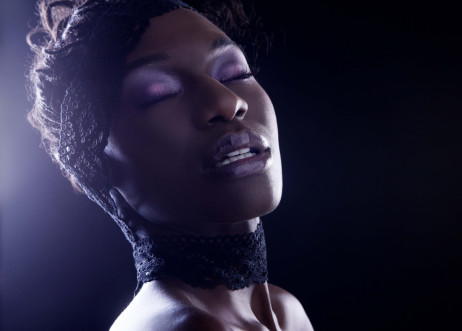 Makeup: Sarah Kopietz 175