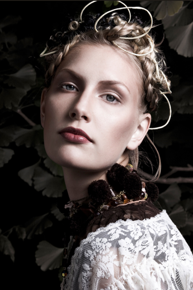 Makeup: Emilia Keil 255