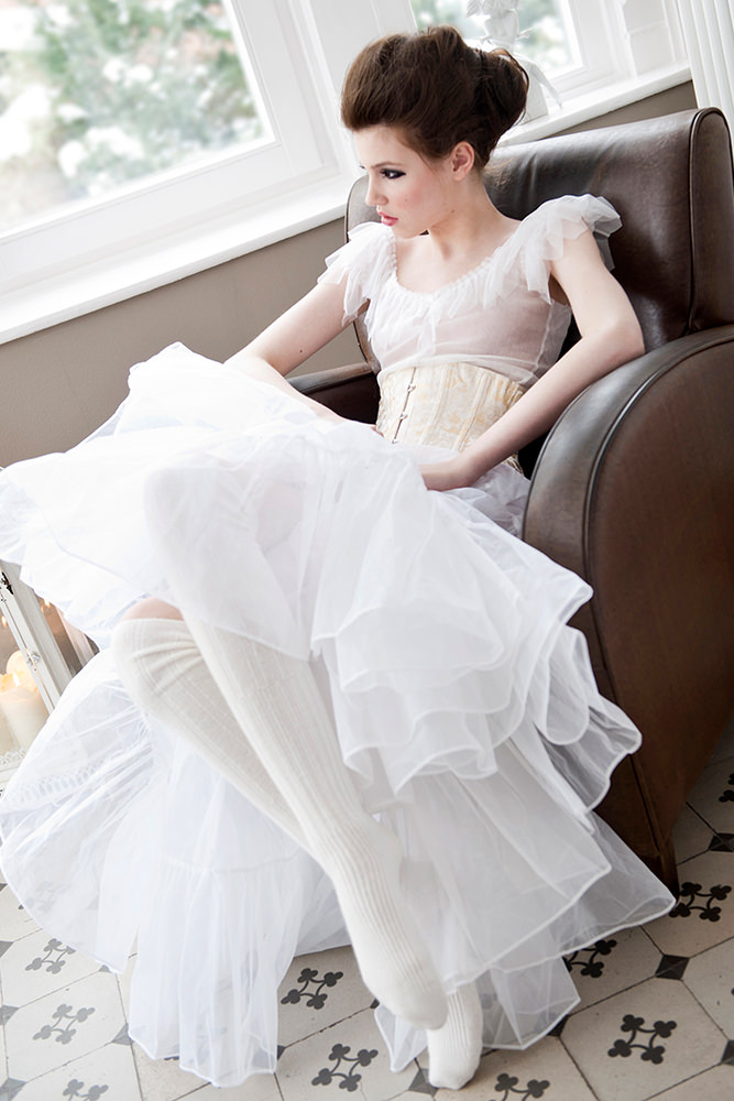 Makeup: Kyra Tazi 2078