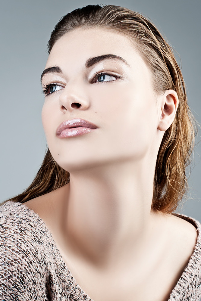 Makeup: Kyra Tazi 2079