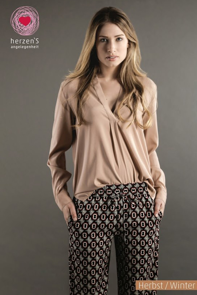 Makeup: Kyra Tazi 2085