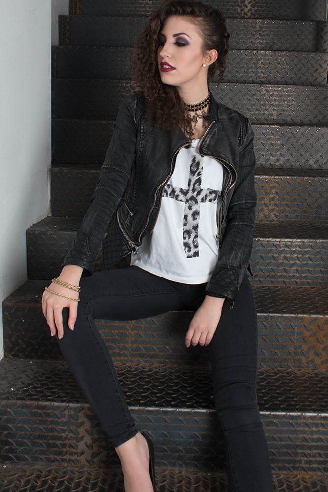 Makeup: Anna Stark 2064