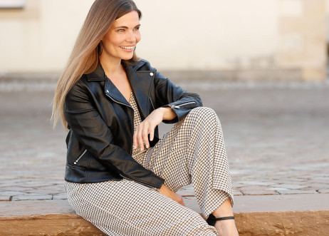 Model: Anke 81815