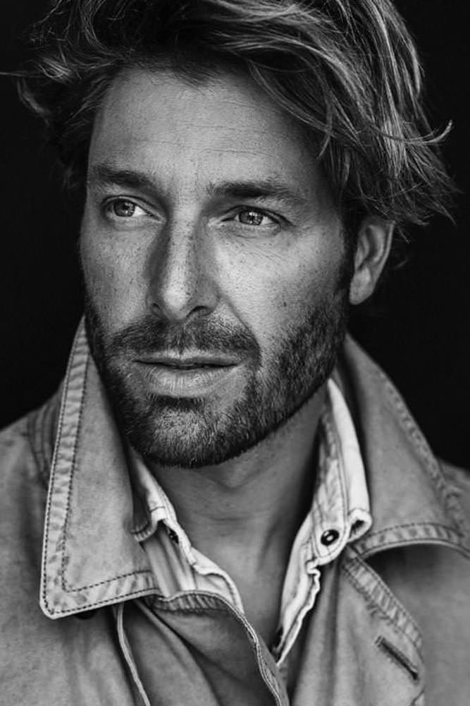 Model: Henning 74330