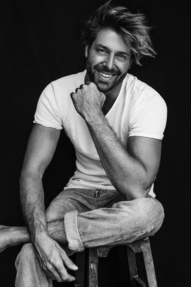 Model: Henning 74332