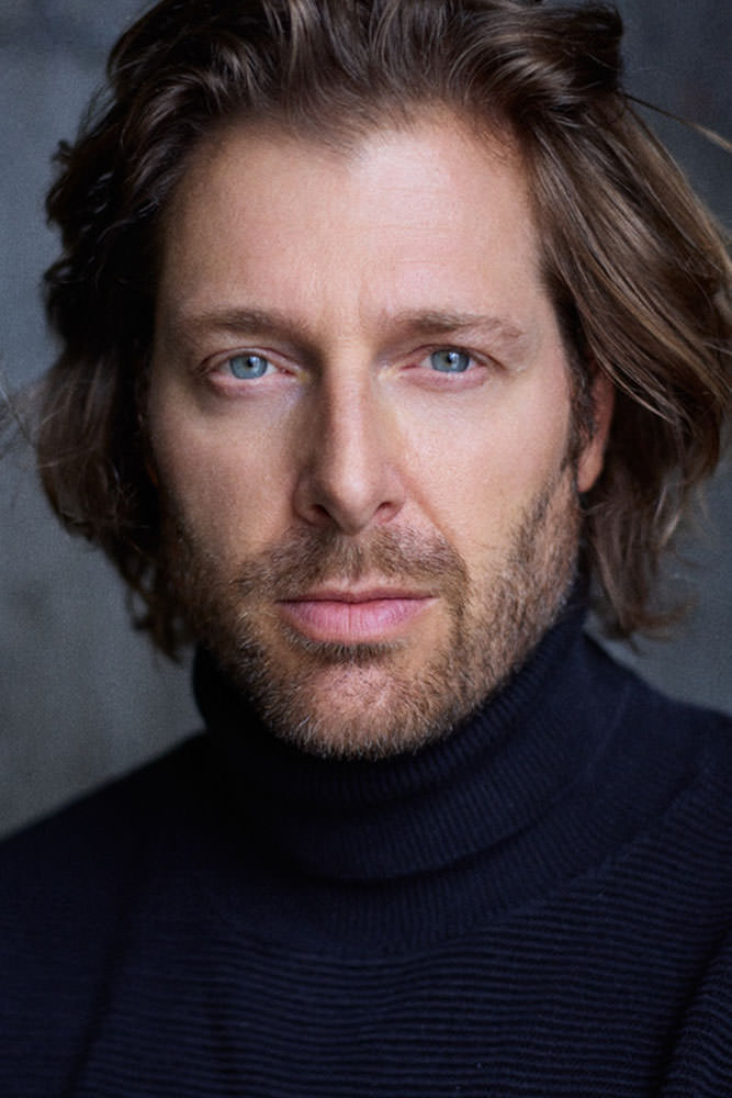 Model: Henning 107697