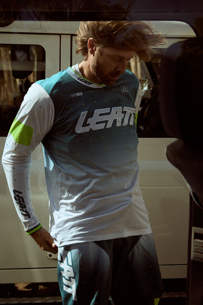 Model: Henning 107701