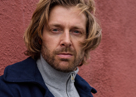 Model: Henning 107983