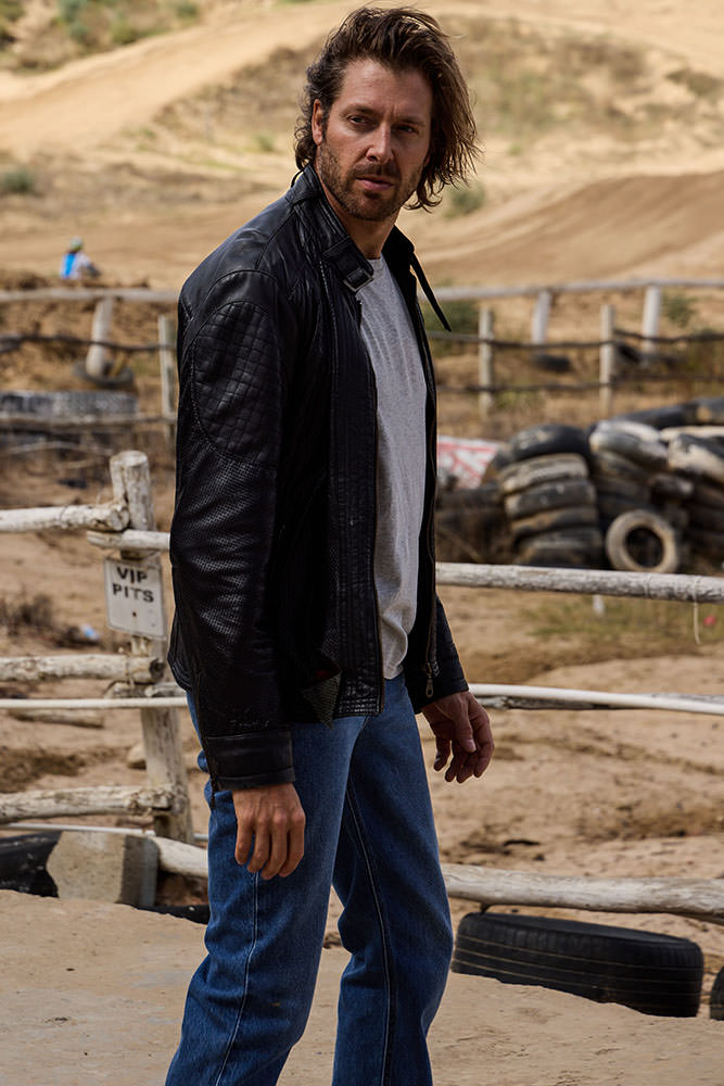 Model: Henning 107987