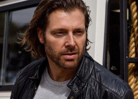 Model: Henning 107989