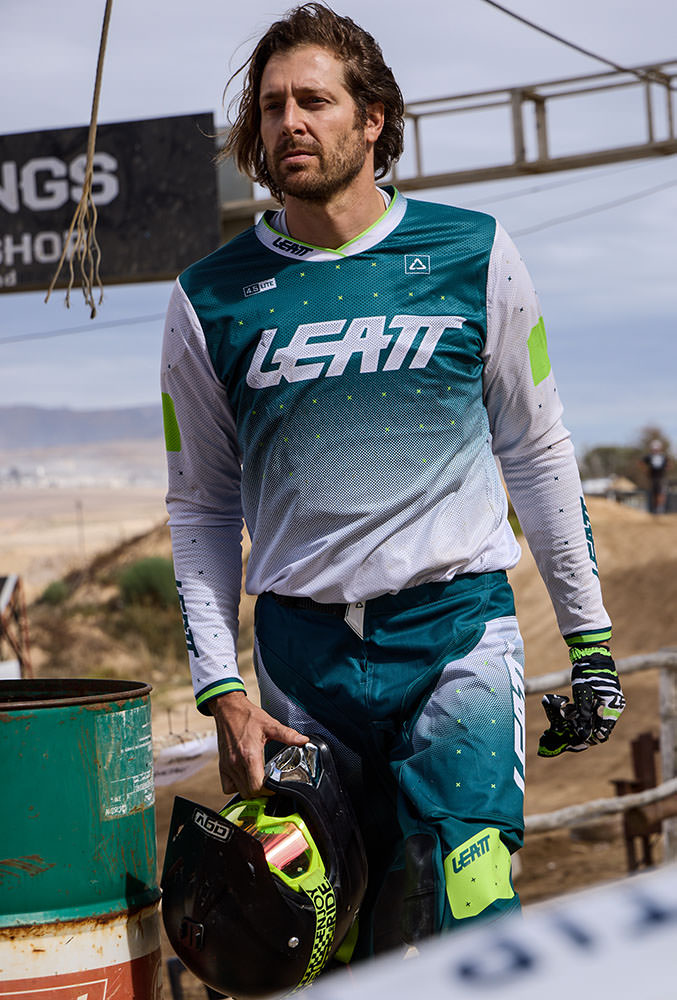 Model: Henning 107993