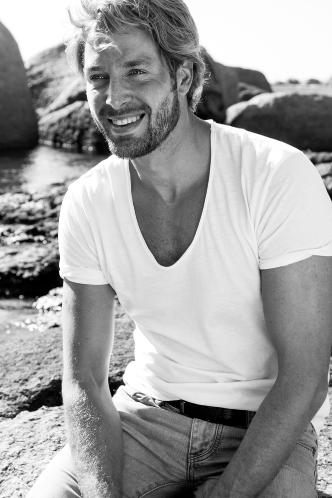 Model: Henning 32013