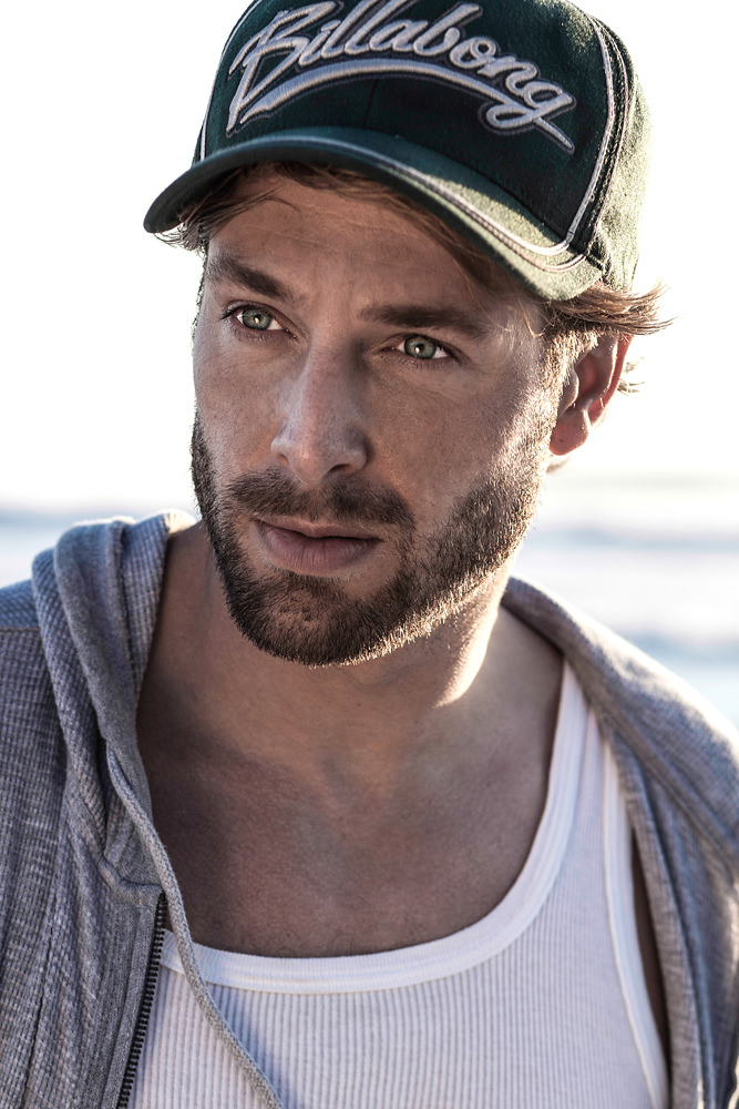 Model: Henning 32015