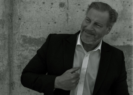 Model: Christian 40980