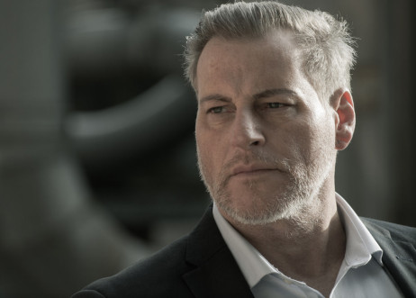 Model: Christian 47900