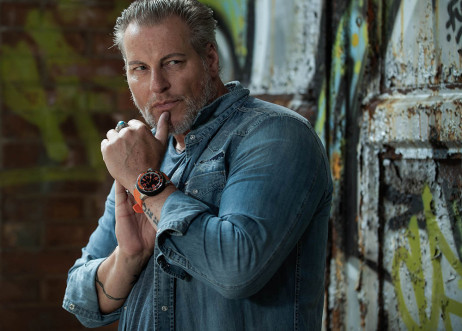 Model: Christian 61278