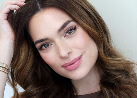 Model: Janina 111608