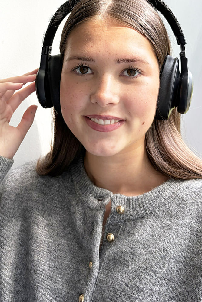 Model: Ava 121876