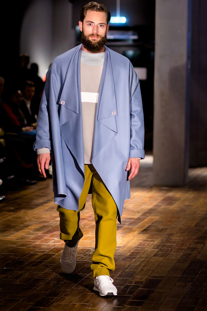 Model: Henri 42968