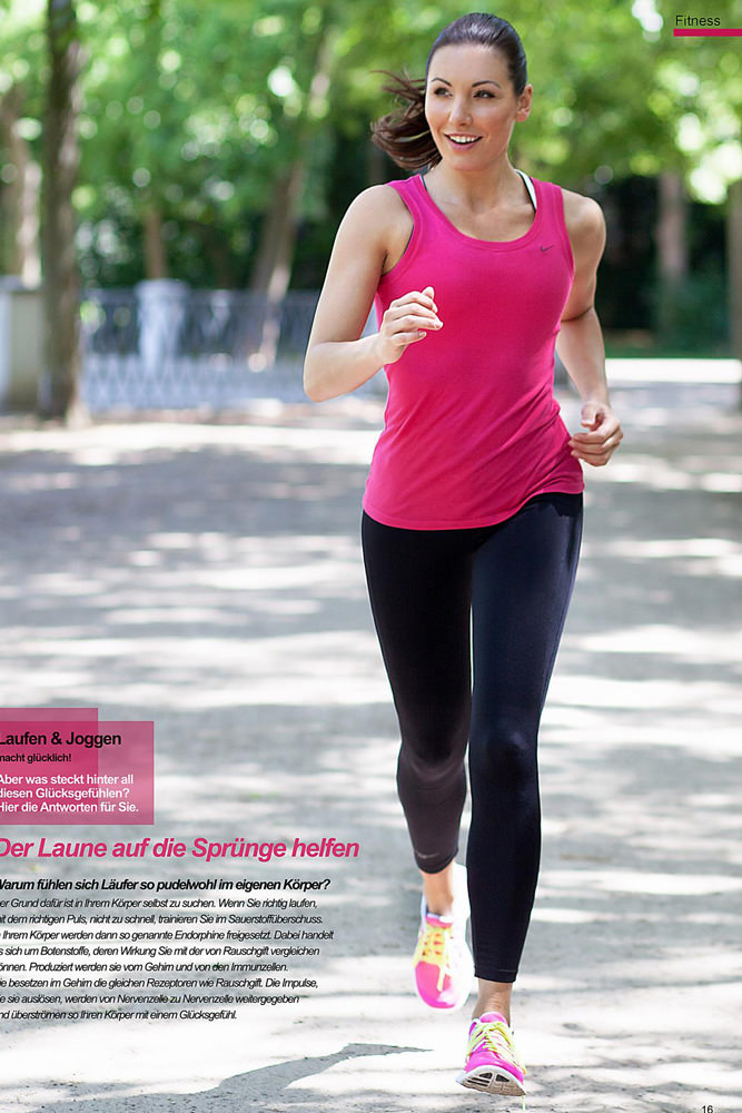 Model: Camilla 32560