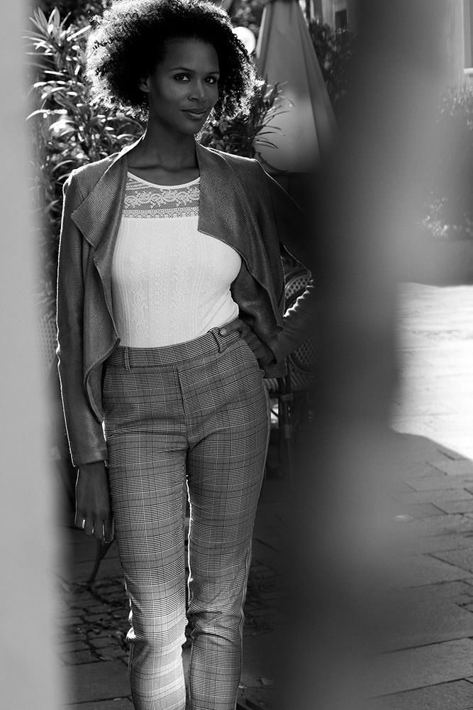 Model: Jacqueline 77271