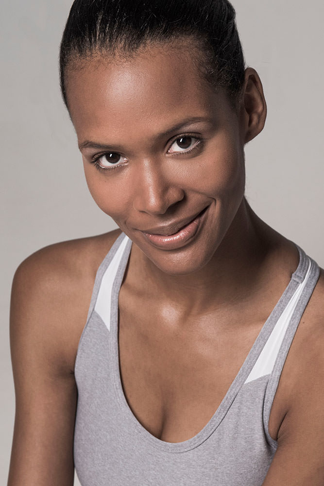 Model: Jacqueline 77856