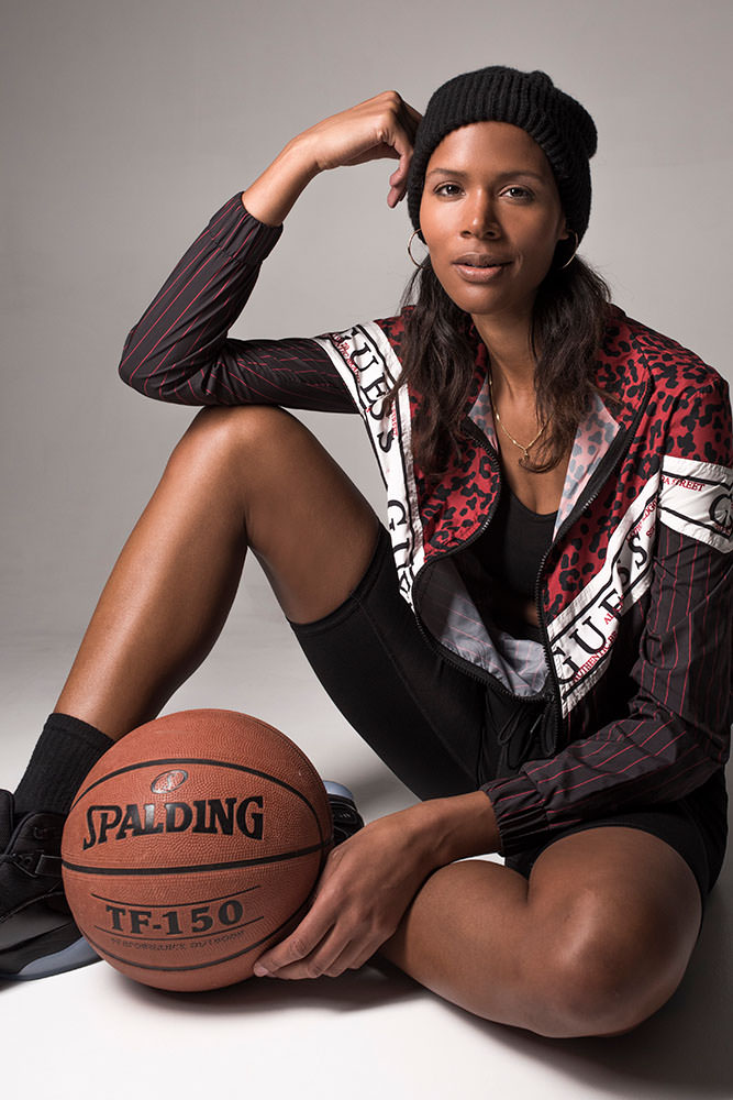 Model: Jacqueline 77862