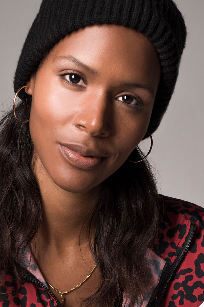 Model: Jacqueline 77864