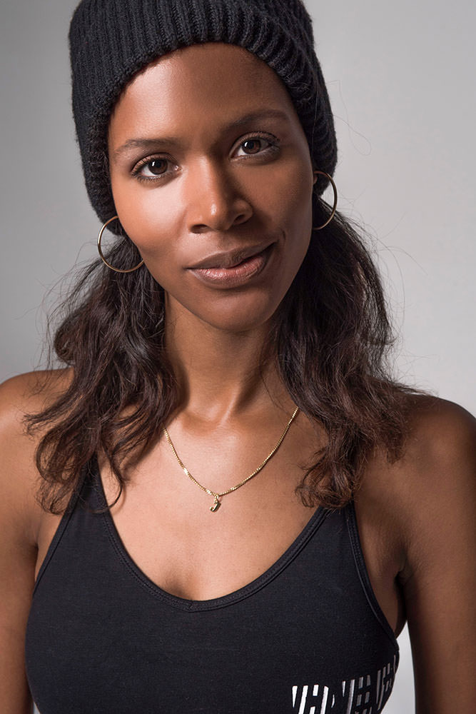 Model: Jacqueline 77865