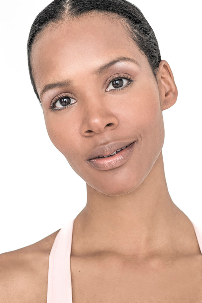 Model: Jacqueline 78411