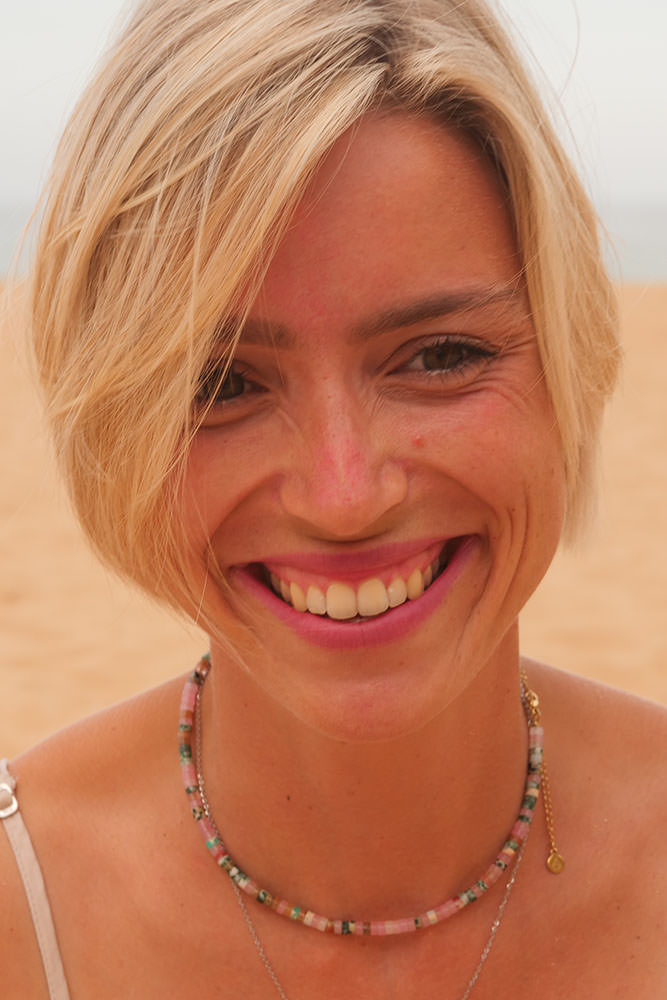 Model: Charleen 97198