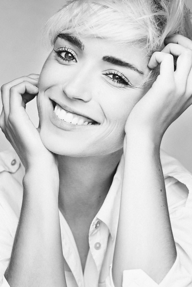 Model: Charleen 54305