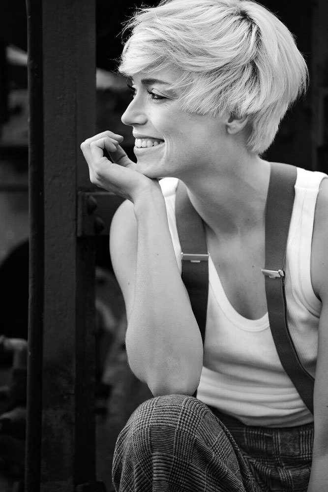 Model: Charleen 54342