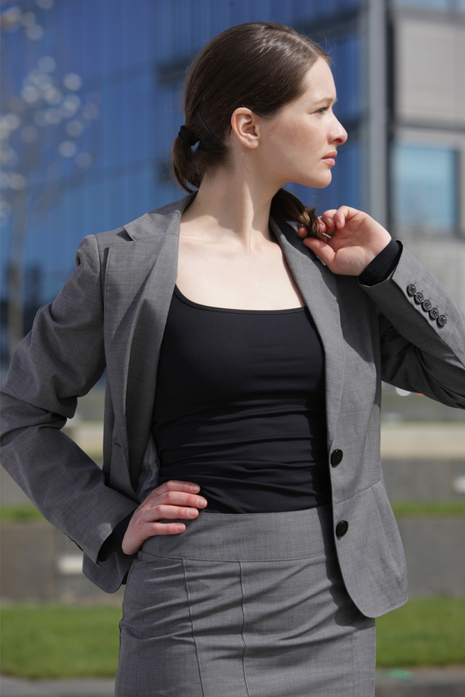 Model: Vivienne 2775