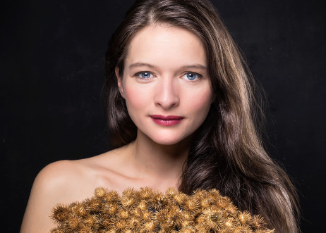 Model: Vivienne 61170