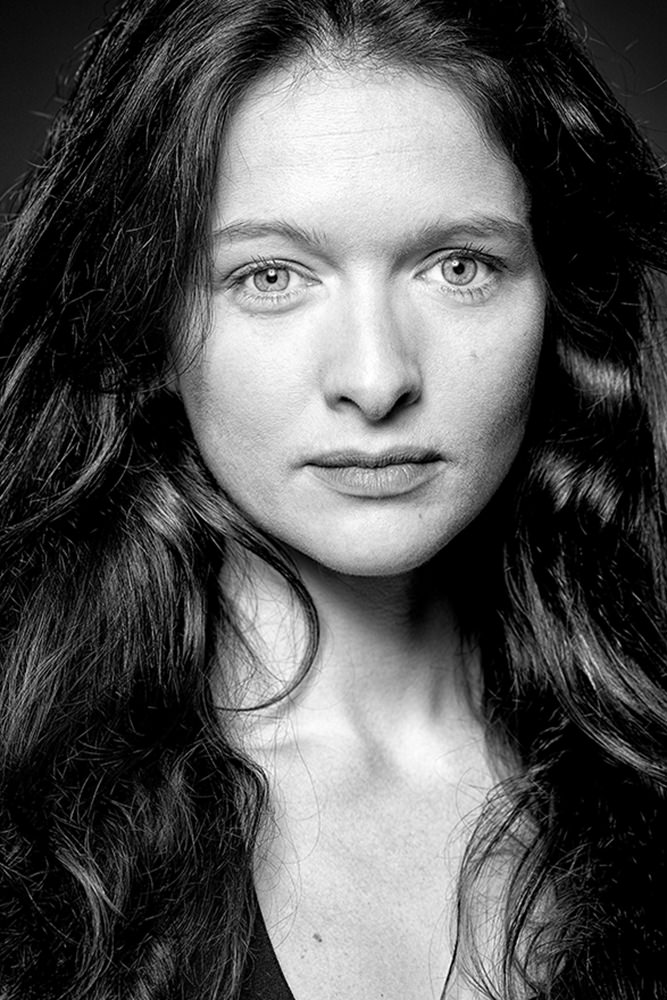 Model: Vivienne 61181