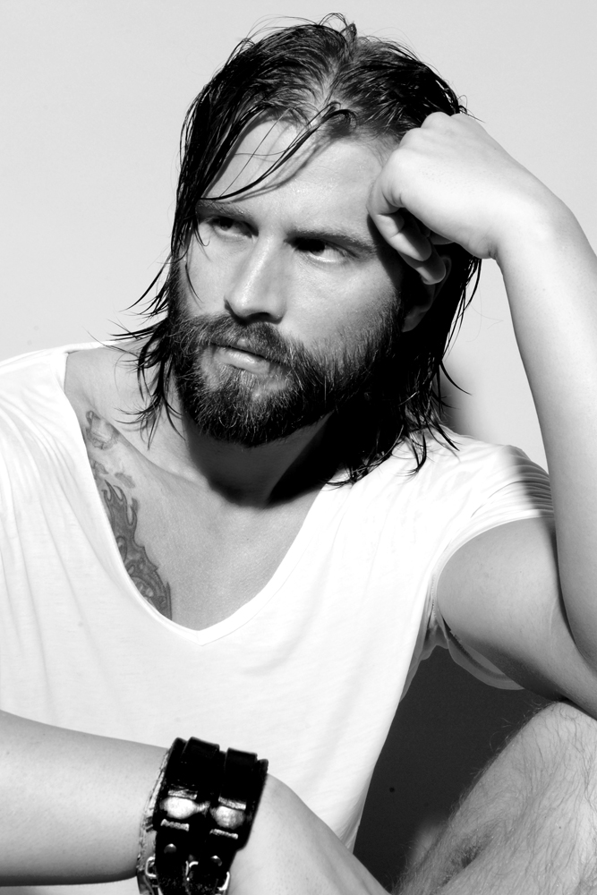 Model: Sebastian 2898