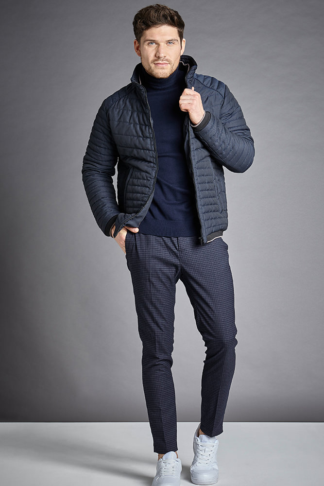 Model: Sebastian 69370