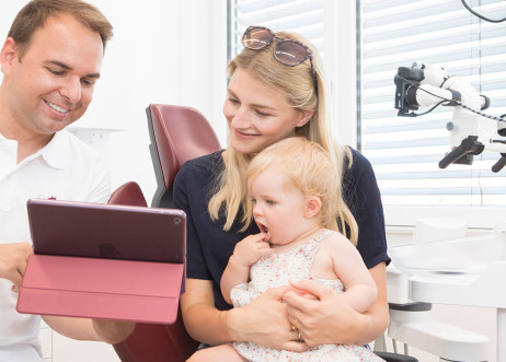 Model: Deborah 76407