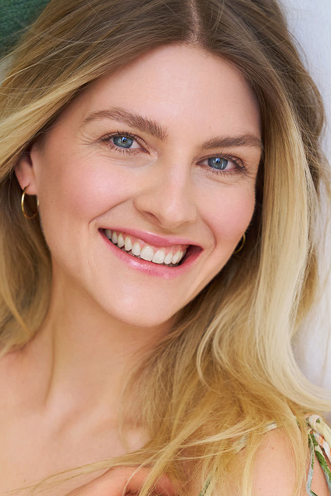 Model: Deborah 112317