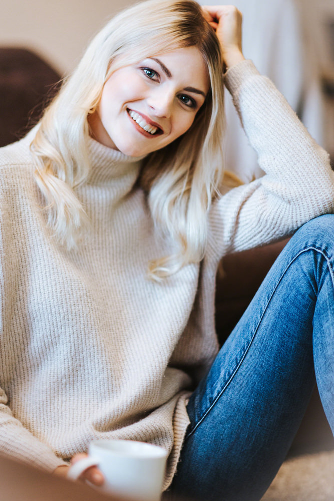 Model: Deborah 48016