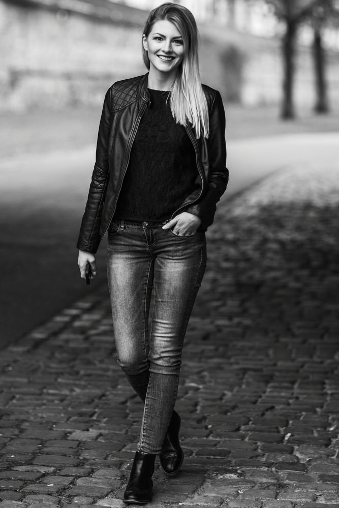 Model: Deborah 48017