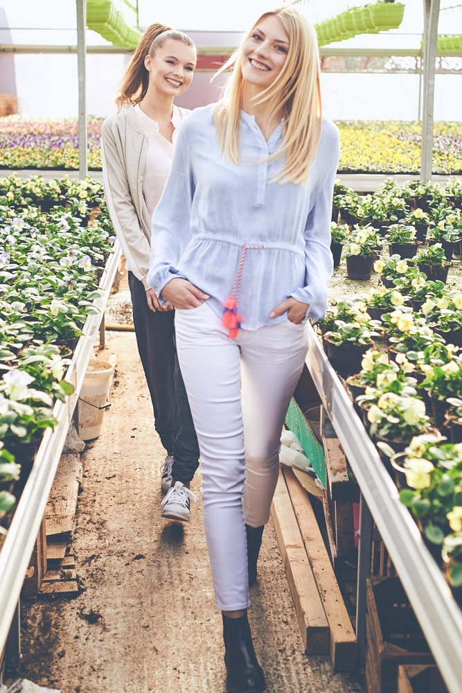 Model: Deborah 48298