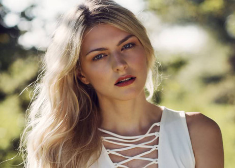 Model: Deborah 51334