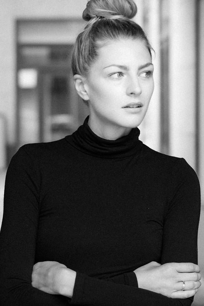 Model: Deborah 52174