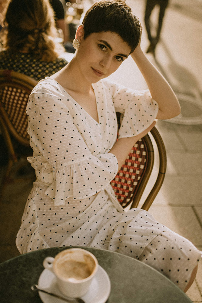 Model: Laura-Marie 75372