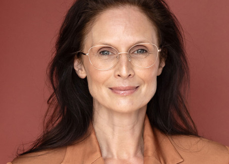 Model: Heidi 120927
