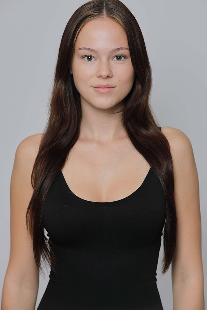 Model: Carla 122128