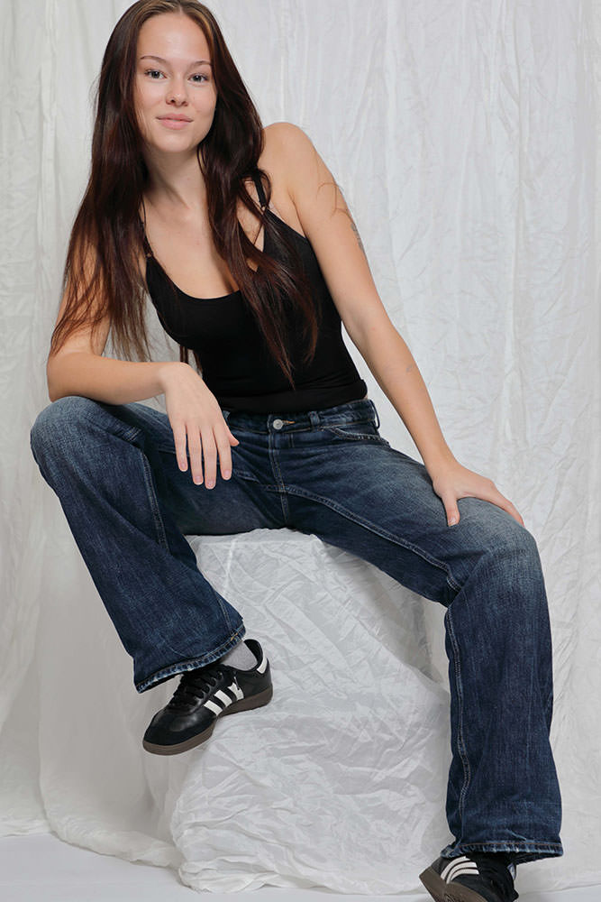 Model: Carla 122133