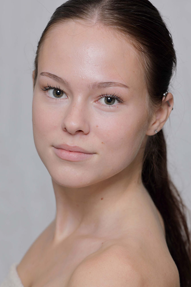 Model: Carla 122135